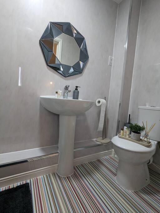 City Centre Comfort Northampton Apartment Bagian luar foto