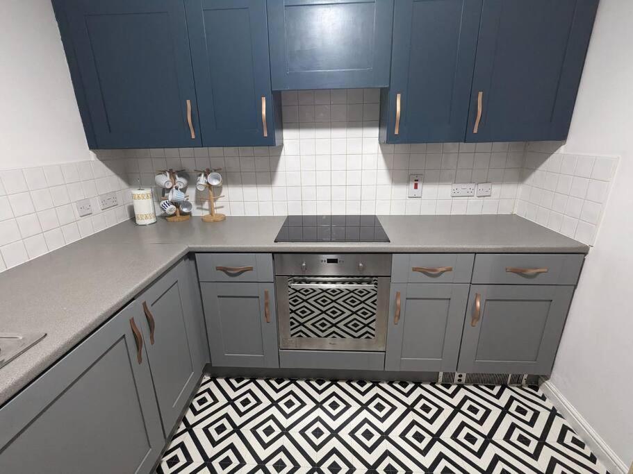 City Centre Comfort Northampton Apartment Bagian luar foto