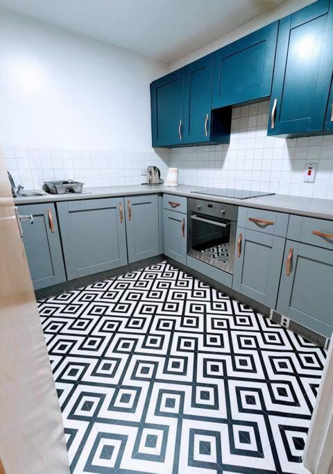 City Centre Comfort Northampton Apartment Bagian luar foto